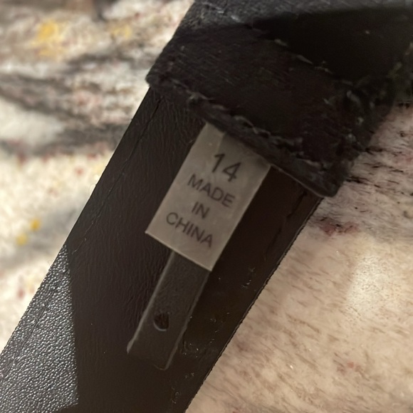 NWOT Tahari ASL belt 📖 - Picture 3 of 4